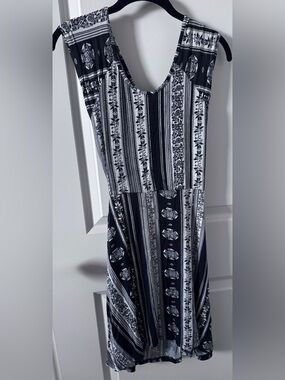 NWOT-Ocean Drive Black & White Printed Maxi Skirt-Large